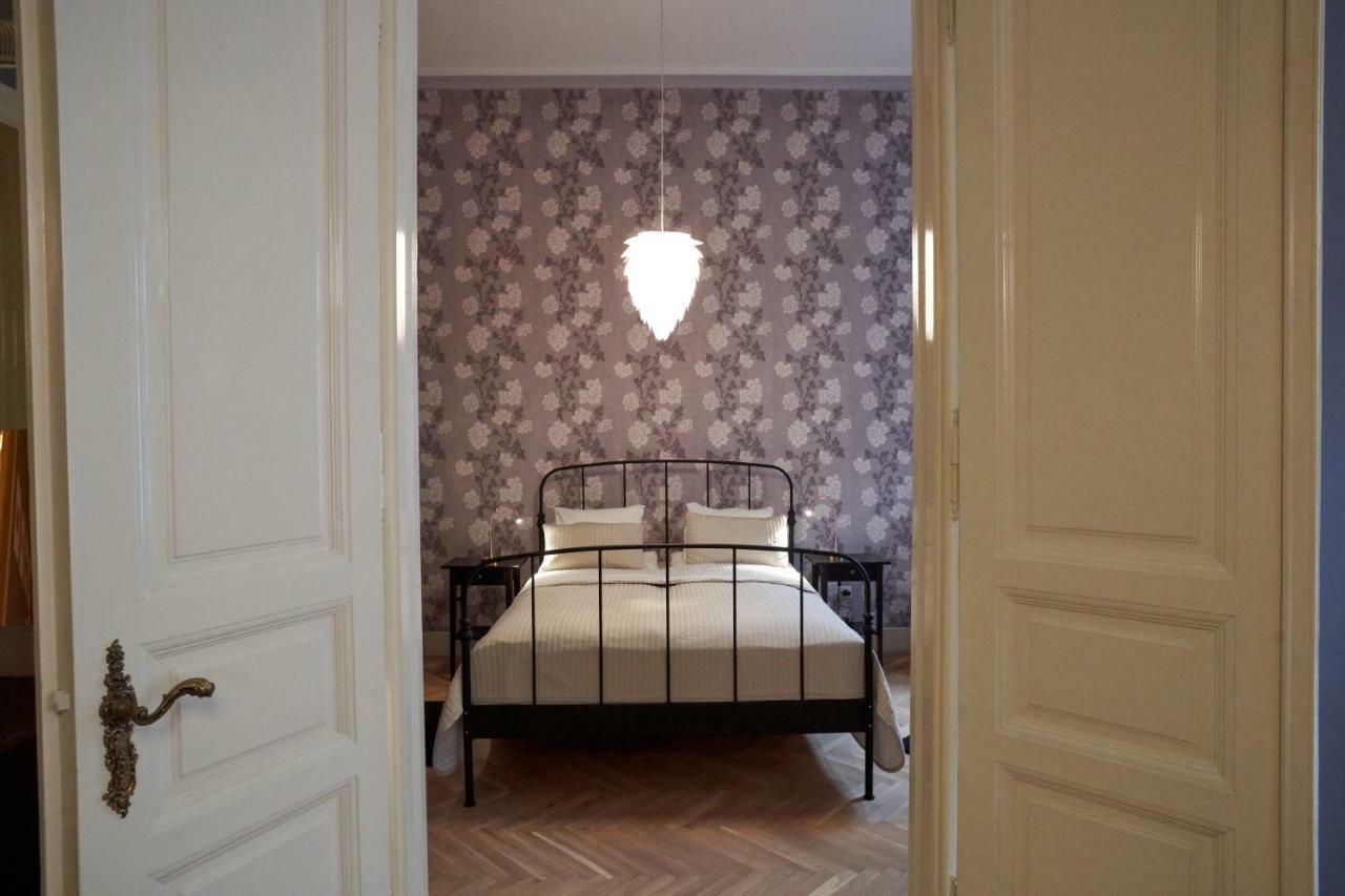 In Vi. - Terezvaros Budapest